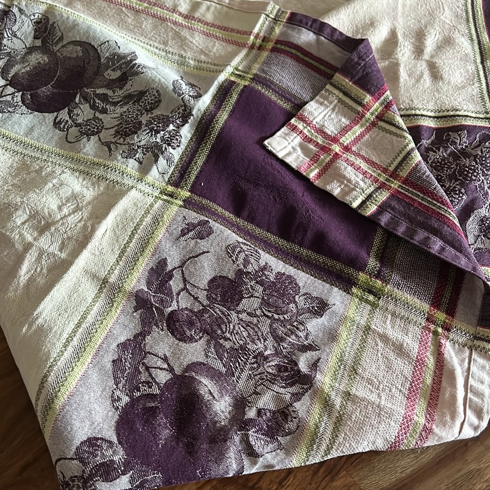 Anne De Solene Cotton Vintage Purple Pink Rectangular Fruit Print Table Cloth - Picture 9 of 17